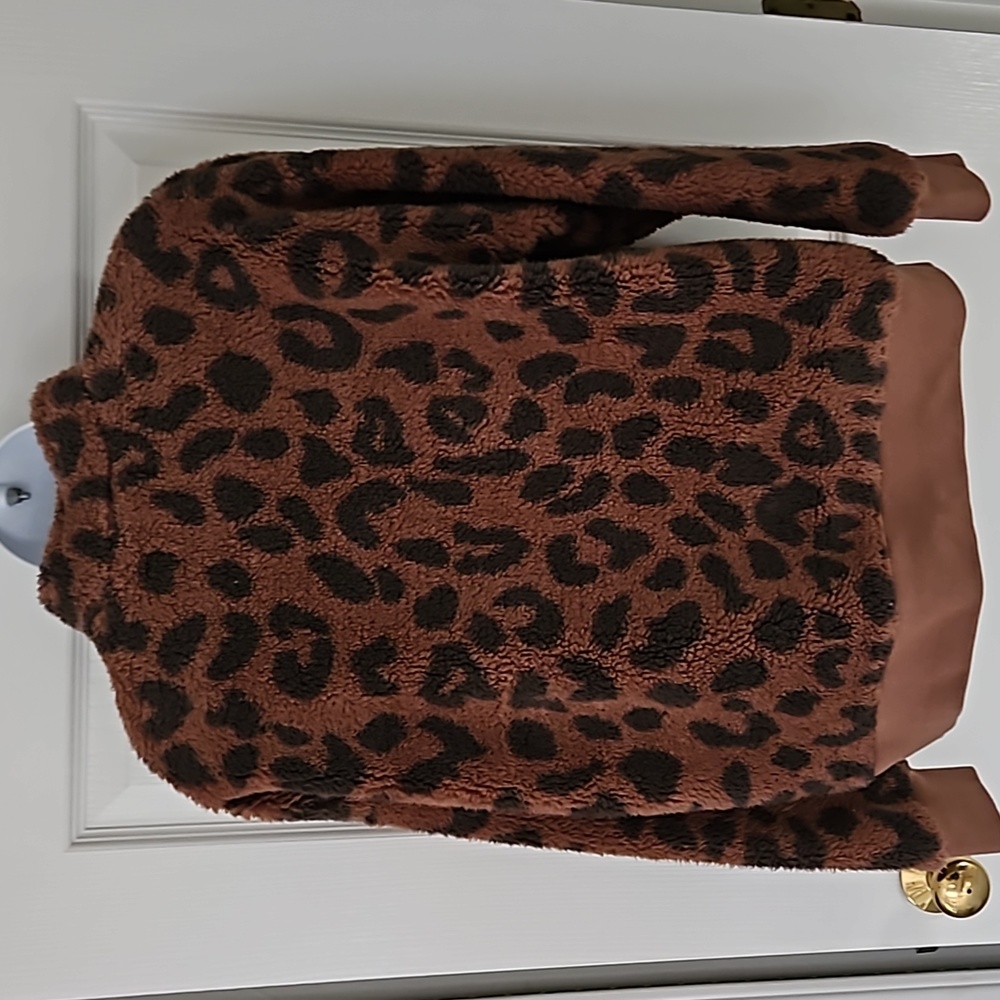 Grayson Threads, Medium - image 3